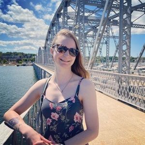 Meet your Posher, Teresa